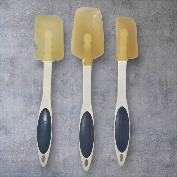 Vintage Rubbermaid High Heat Resistant Spatula Set Of 3 MCM IC50 Retro - Picture 1 of 7